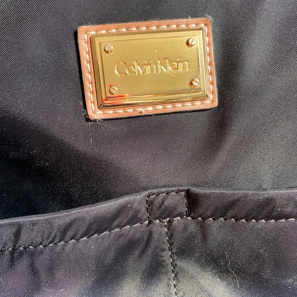 Calvin Klein Slouchy Shoulder Bag - Picture 6 of 8